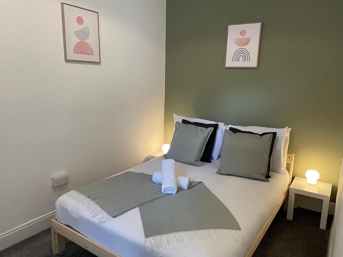 Kitchener - Wonderful 2-Bedroom Apt Sleeps 5 Free Parking Free Wifi Gateshead Eksteriør bilde